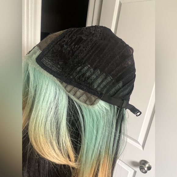 Chelsey Smith Margaret Rainbow Wig - Picture 9 of 10